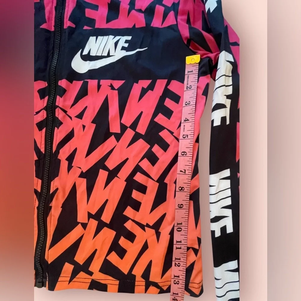 Nike Jacket - Picture 3 of 8